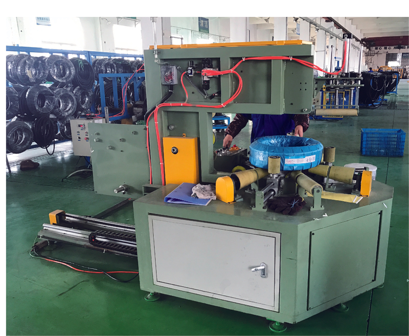 Envolvedora de bobina horizontal pequeña KW200